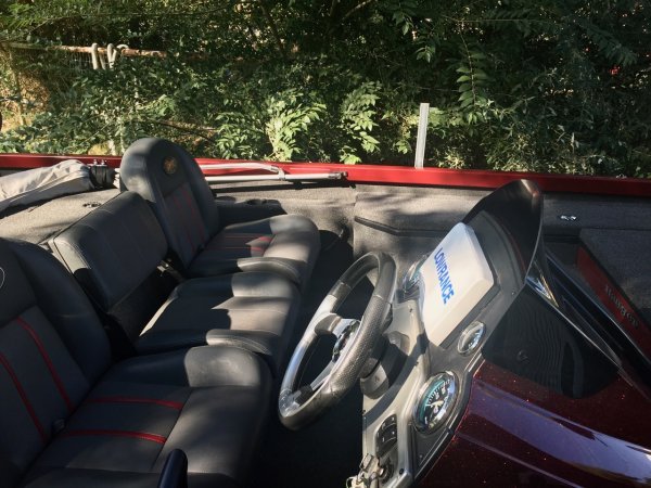 3) 2015 Dash & Cockpit Seats.jpeg